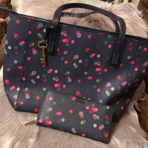 Fossil tote and wallet set